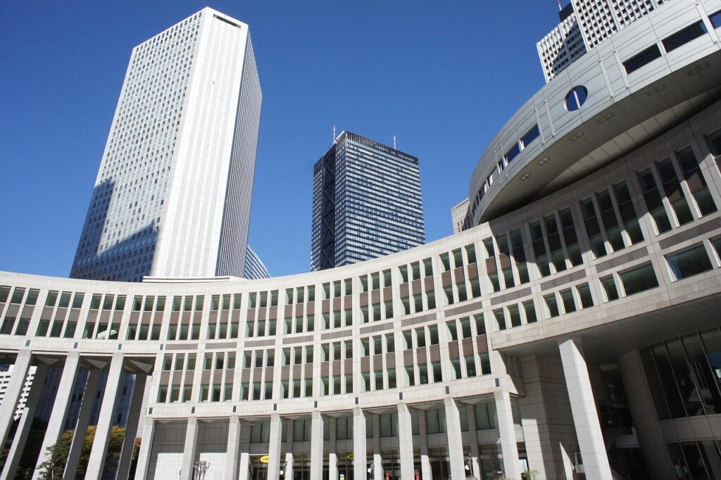 ブタクサによる花粉症の影響を秋にどう軽減するか？